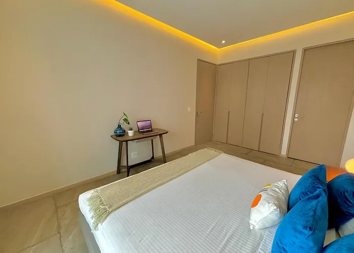 Paradox Santa Fe Apartahotel 3*